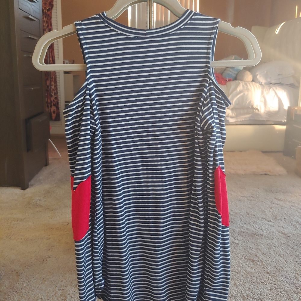 Shirt - Picture 3 of 4